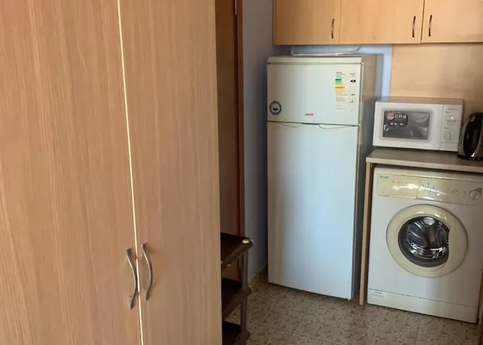 Apartament уютные с бассейном у моря в г.