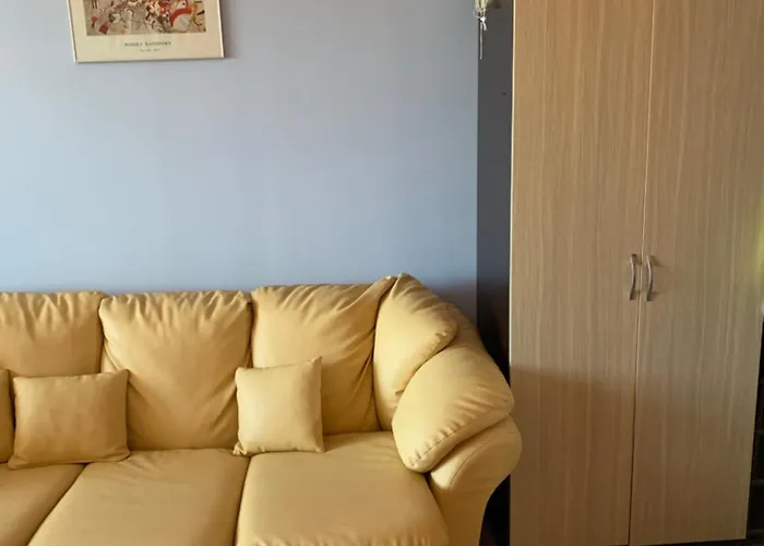 уютные с бассейном у моря в г. Apartament *